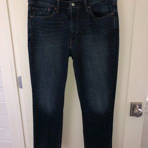 Levi's 541 slightly tapered leg jeans 36x32 EUC